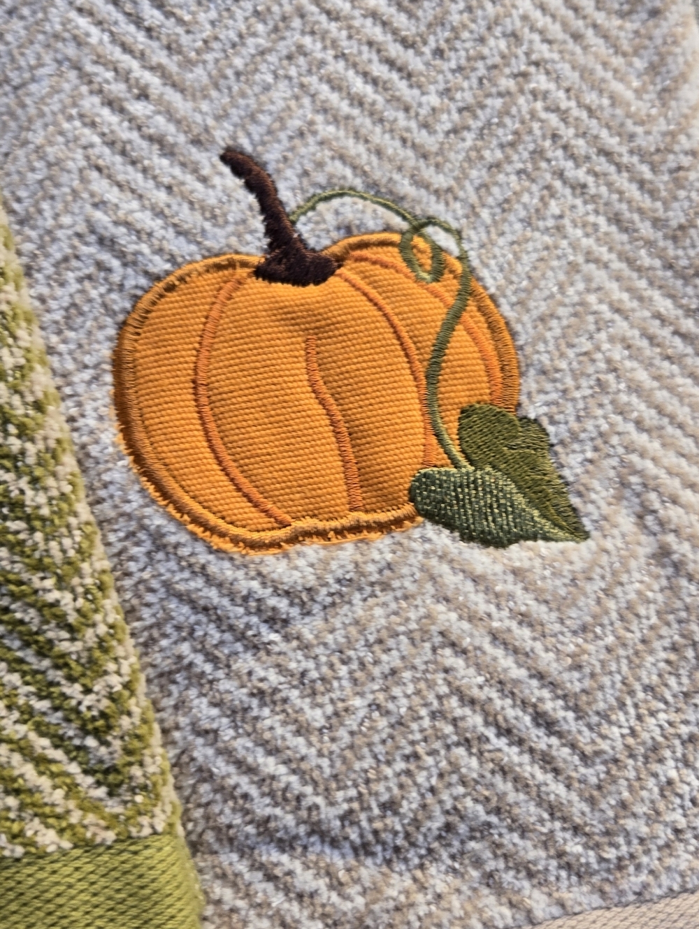 Set Of 4 Harvest Embroidered Fall Kitchen Towels - Orange, Brown, Green, Cream - Picture 4 of 7